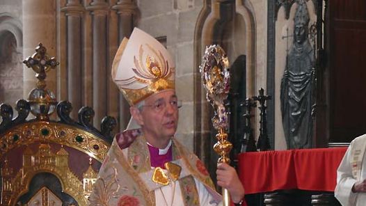 Erzbischof Schick sagt Dank bei der Pontifikalvesper