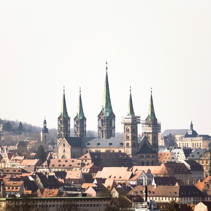 So könnte der fünfte Turm des Bamberger Doms aussehen.